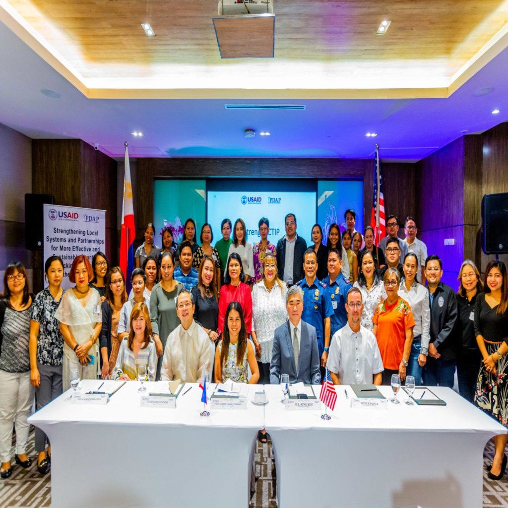 Photo retrieved from https://ph.usembassy.gov/us-government-launches-php-153-million-project-to-support-philippine-efforts-to-counter-human-trafficking/
